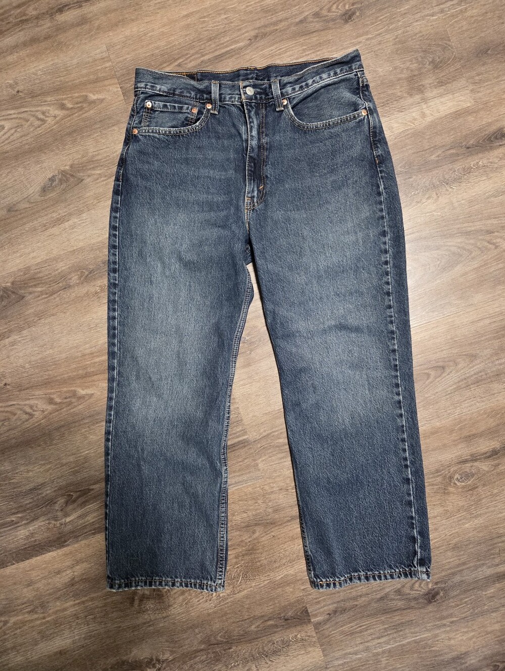 Levi's 565 Dark Blue Relaxed Straight Jeans